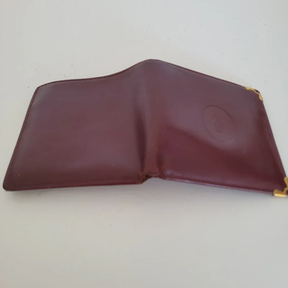 Cartier Must de Cartier Burgundy Leather Bifold Wallet Gold Corners Italy Vintag